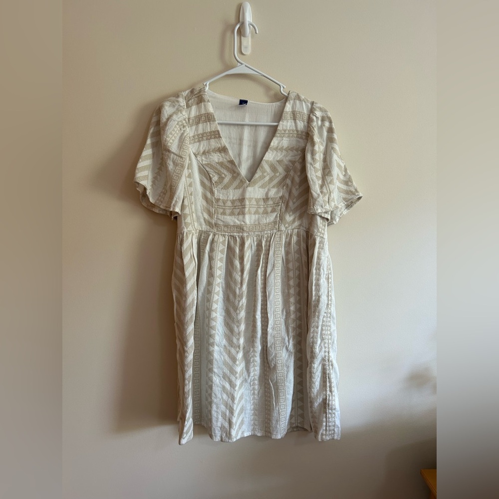 Old Navy Cream Chevron Dress